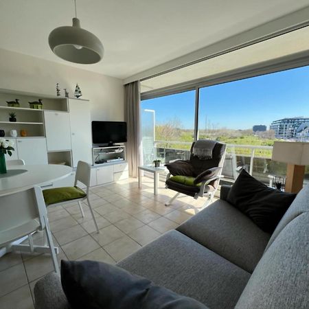 Appartement Residentie Astrid Met Private Parking Bredene Luaran gambar