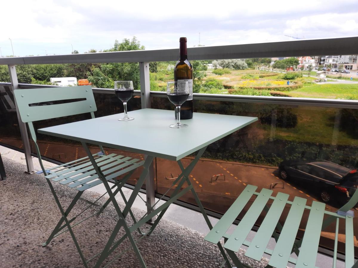 Appartement Residentie Astrid Met Private Parking Bredene Luaran gambar