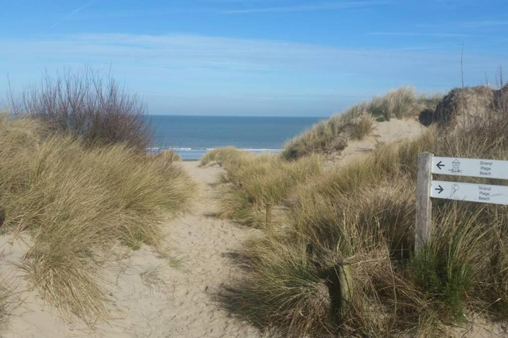Appartement Residentie Astrid Met Private Parking Bredene Luaran gambar